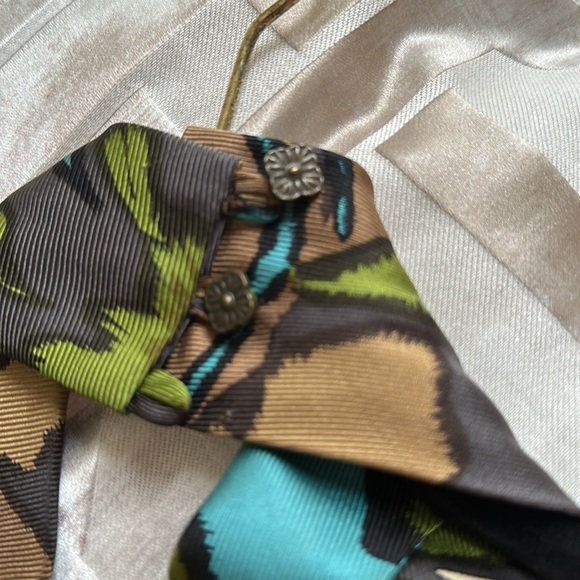 Gorgeous dress - Picture 5 of 6